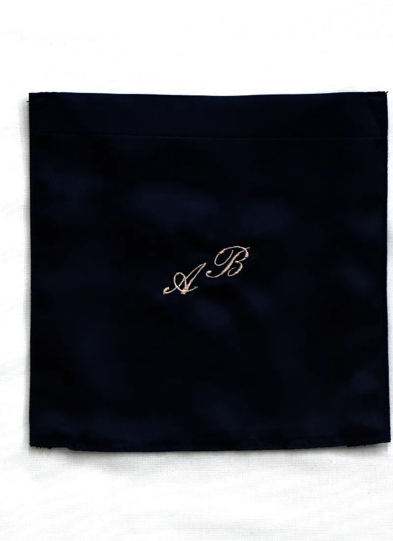 Broderie initiales milieu de poche 2cm